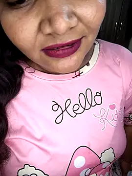 Lusi G online show from April 14, 2026, 8:15 pm