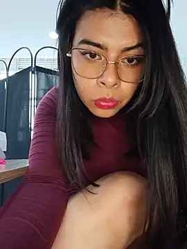 Snapshot of SOFIA-11_ chatting on May 29, 2026, 9:13 pm SOFIA-11 online show from May 29, 2026, 9:13 pm