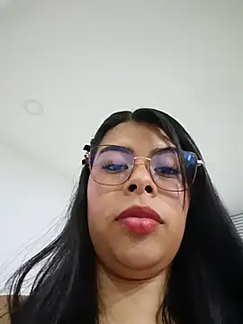 Snapshot of SOFIA-11_ chatting on June 9, 2026, 4:18 pm SOFIA-11 online show from June 9, 2026, 4:18 pm