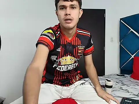 EdwinBoys online show from May 12, 2026, 1:08 pm