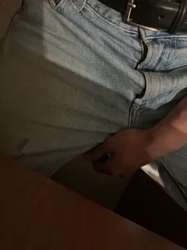 xxgibik online show from April 25, 2026, 7:00 pm