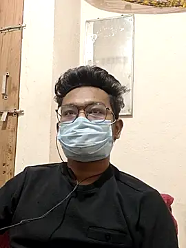 hot boy995 online show from April 19, 2026, 6:10 pm