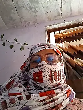 Shalini3456 online show from April 21, 2026, 8:20 am