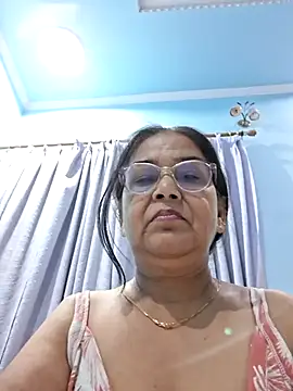 Shalini3456 online show from June 5, 2026, 7:41 pm