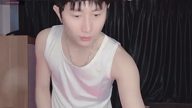 Zz YuunaSSquart zZ online show from April 20, 2026, 11:02 am