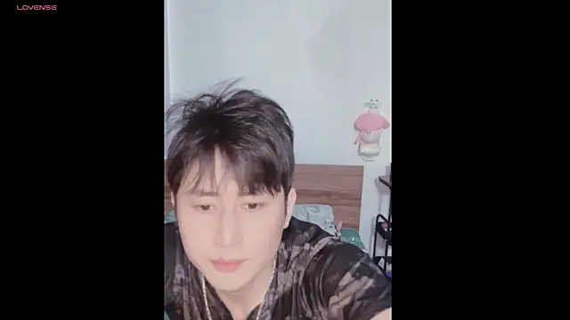 Zz YuunaSSquart zZ online show from July 18, 2026, 3:54 am