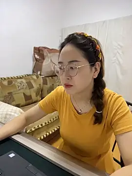 Snapshot of siler25 chatting on July 2, 2026, 12:32 am siler25 online show from July 2, 2026, 12:32 am