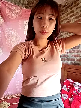 Elena Mia online show from April 29, 2026, 7:34 am
