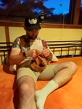 gayboyx77 online show from May 8, 2026, 7:41 pm