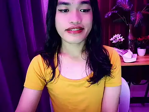 ruffa madisson online show from May 18, 2026, 12:22 pm
