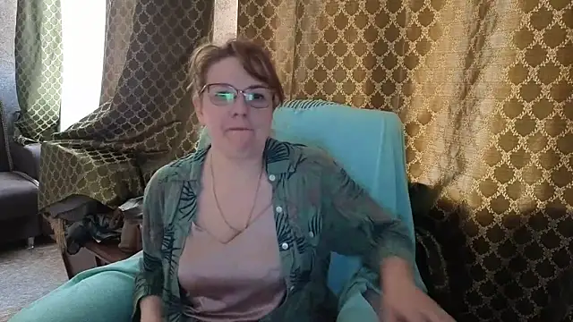Snapshot of Miss_SandraX chatting on May 19, 2026, 4:13 pm Miss SandraX online show from May 19, 2026, 4:13 pm