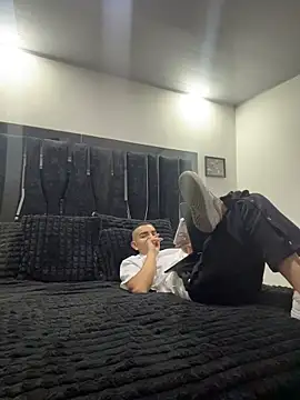 willclayy online show from May 10, 2026, 12:05 am