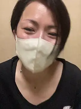 rin2432 online show from April 25, 2026, 2:47 pm