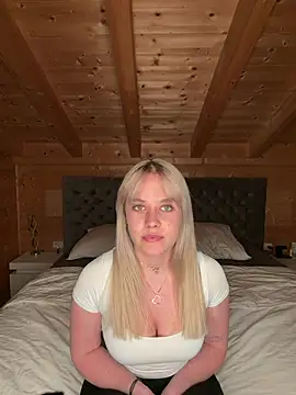 paulaklein online show from April 23, 2026, 7:38 pm