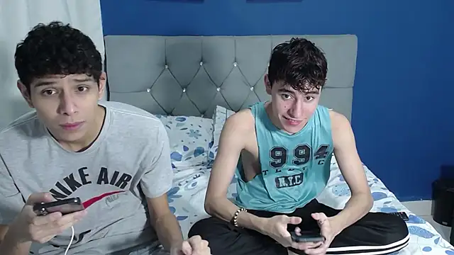Thiago And Gael online show from July 12, 2026, 12:45 am