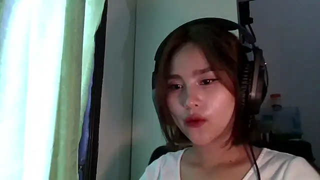 PortiaPatzer online show from April 20, 2026, 4:59 am