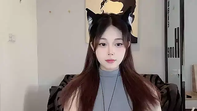 Snapshot of KiKi-011 chatting on June 18, 2026, 6:02 am KiKi-011 online show from June 18, 2026, 6:02 am