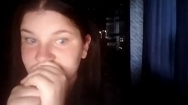 BeatriceMolands online show from May 28, 2026, 5:43 pm