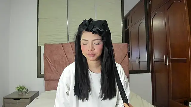 Nathy Pelaez online show from July 3, 2026, 3:46 am