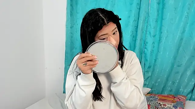 Nathy Pelaez online show from July 14, 2026, 12:22 pm