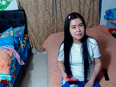 Snapshot of julietaflame chatting on May 23, 2026, 2:50 am julietaflame online show from May 23, 2026, 2:50 am