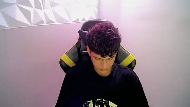 Yosepp cum online show from April 20, 2026, 7:00 am