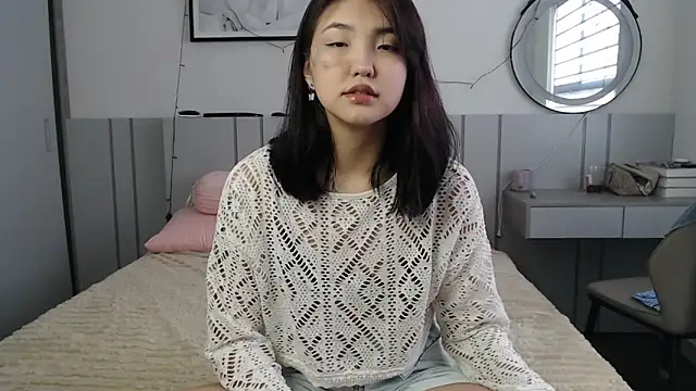 Maiaxoxo online show from April 29, 2026, 12:16 am