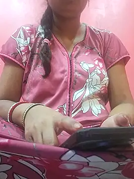 Simupaul001 online show from April 27, 2026, 10:08 pm
