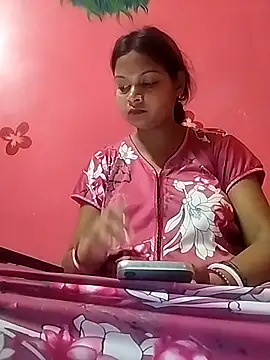 Simupaul001 online show from May 18, 2026, 10:59 pm