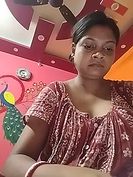 Simupaul001 online show from July 7, 2026, 4:33 pm