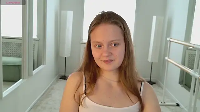 Snapshot of French_Fry chatting on June 29, 2026, 3:12 pm French Fry online show from June 29, 2026, 3:12 pm