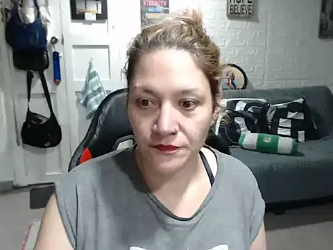 MarianaJaramillo wet online show from April 18, 2026, 3:43 am