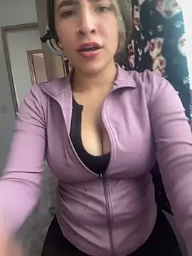 JUANITA07 online show from April 23, 2026, 12:15 pm