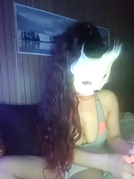 lilianroses online show from May 7, 2026, 7:30 pm