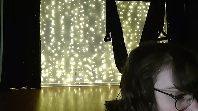 BaileyMFox online show from April 23, 2026, 11:40 pm