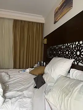 DirtyDiannaX online show from April 21, 2026, 7:50 pm