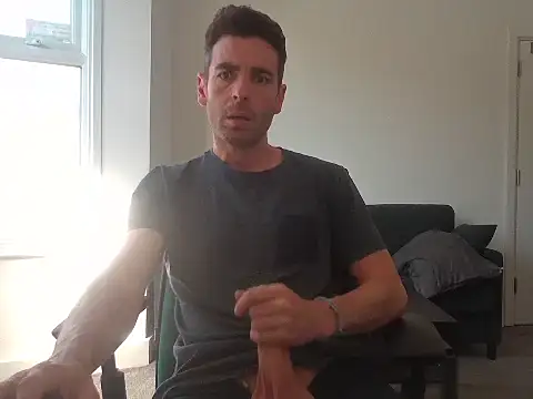Snapshot of frenchbdmaninlondon chatting on July 13, 2026, 3:37 pm frenchbdmaninlondon online show from July 13, 2026, 3:37 pm