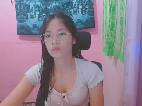 Snapshot of Sweetsexylady19 chatting on June 8, 2026, 4:57 am Sweetsexylady19 online show from June 8, 2026, 4:57 am