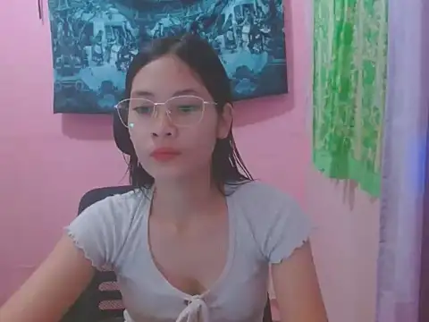 Snapshot of Sweetsexylady19 chatting on June 26, 2026, 5:34 am Sweetsexylady19 online show from June 26, 2026, 5:34 am