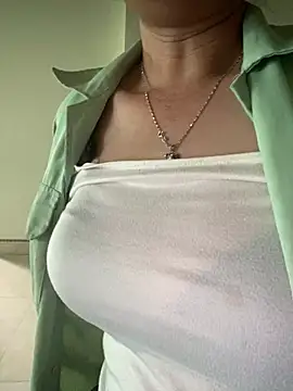  Sara pusy online show from April 30, 2026, 6:20 am