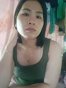 Snapshot of Bunby12 chatting on May 9, 2026, 4:39 am Bunby12 online show from May 9, 2026, 4:39 am