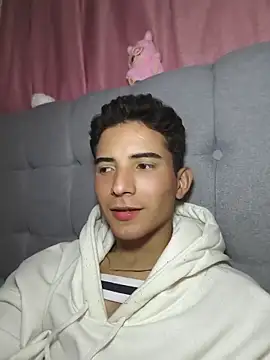 Erick twink online show from April 18, 2026, 11:27 pm