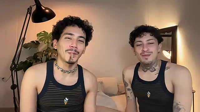 Noah and Steven online show from May 23, 2026, 2:43 pm