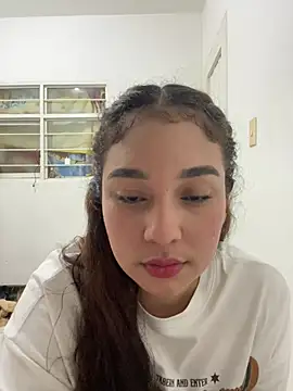 alana lee23 online show from May 24, 2026, 12:15 am