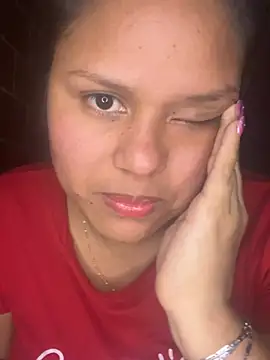 Snapshot of Candelita-hott chatting on July 6, 2026, 8:00 am Candelita-hott online show from July 6, 2026, 8:00 am