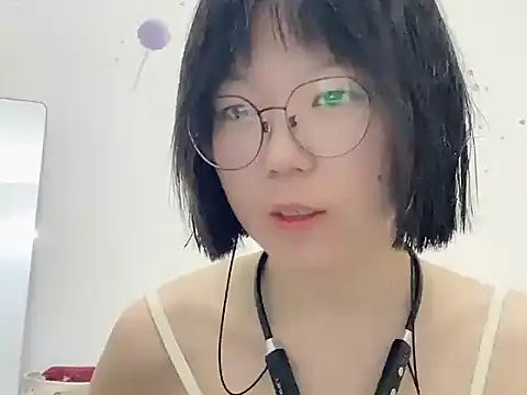 Belle-LL online show from April 25, 2026, 2:36 pm