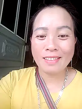 Snapshot of phuongtrinh1 chatting on May 25, 2026, 12:27 am phuongtrinh1 online show from May 25, 2026, 12:27 am