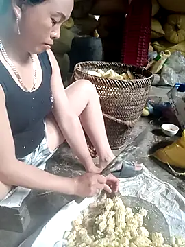 phuongtrinh1 online show from June 16, 2026, 4:26 am
