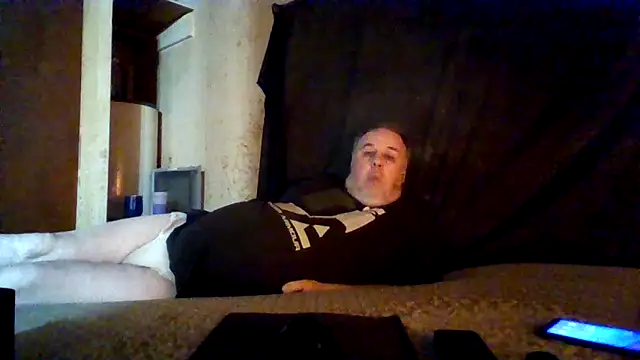 Nightshade1195 online show from April 22, 2026, 9:16 pm