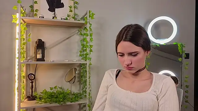 lovergirl4me online show from April 20, 2026, 4:21 pm